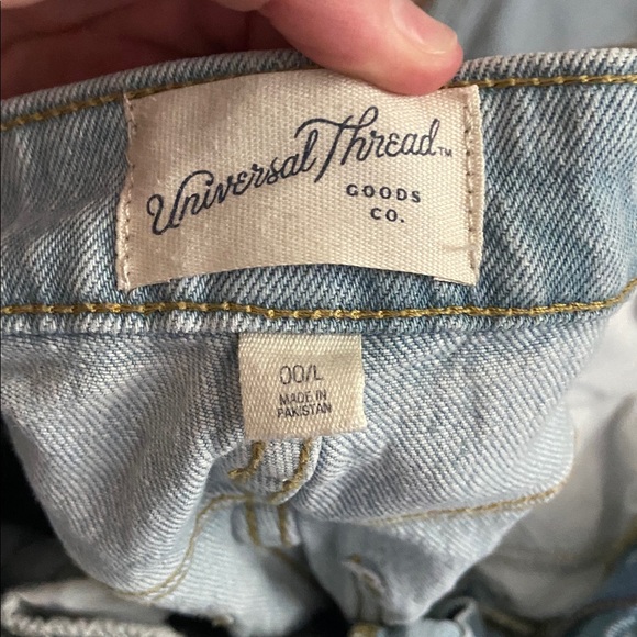 Universal Thread Jeans - Picture 2 of 3